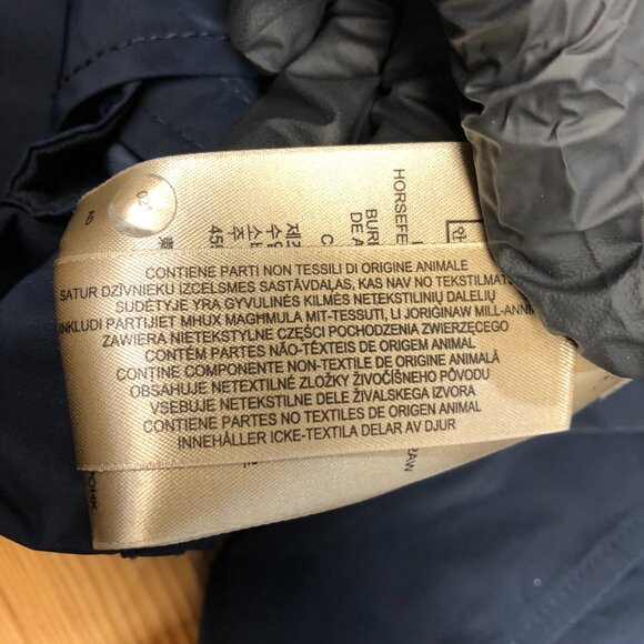 Burberry Size XS Size P2P 20inch - Picture 12 of 15